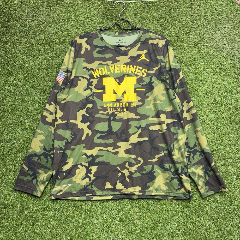 Nike Jordan Michigan Wolverines Camo Shirt Mens XL Salute Service Flag Spellout